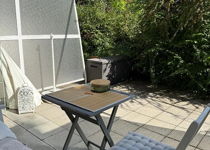 Bright With Private Terrace Near Nymphenburg Castle Apartment München